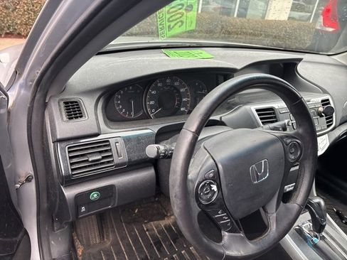 Used 2013 Honda Accord Sport image 18