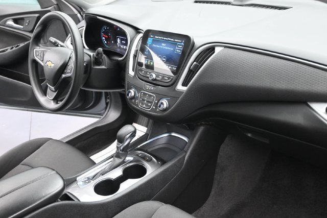 Used 2024 Chevrolet Malibu LT FWD image 36