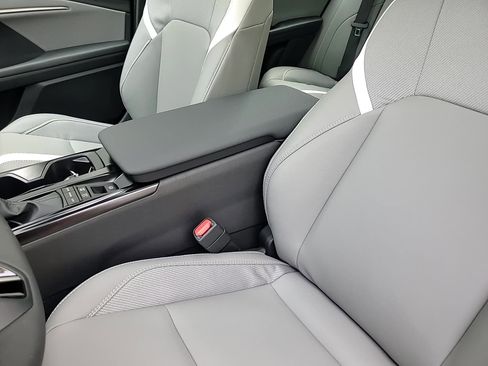 New 2025 Toyota Camry SE w/ Multimedia Upgrade Package image 19