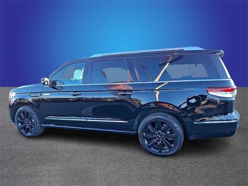 New 2024 Lincoln Navigator L Reserve image 4
