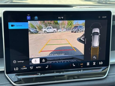 New 2025 Volkswagen Tiguan SE image 28