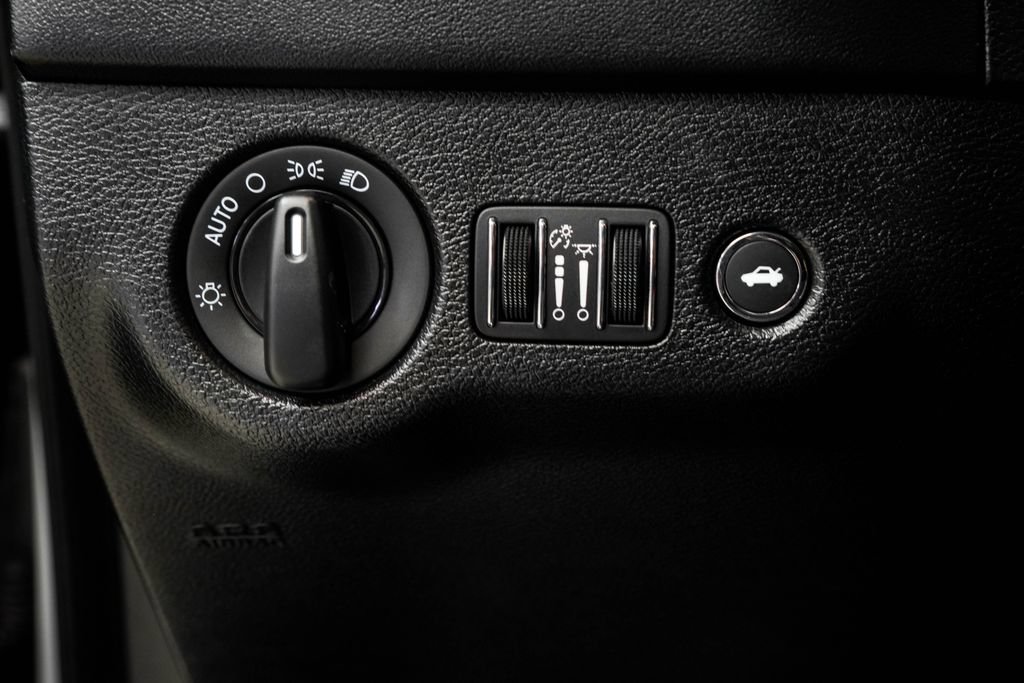 Used 2022 Dodge Charger Scat Pack RWD image 40