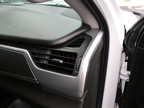 Used 2019 Chevrolet Tahoe 4WD image 56