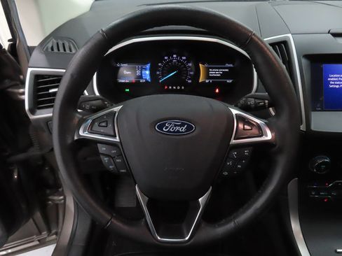 Used 2019 Ford Edge SEL w/ Equipment Group 201A FWD image 15