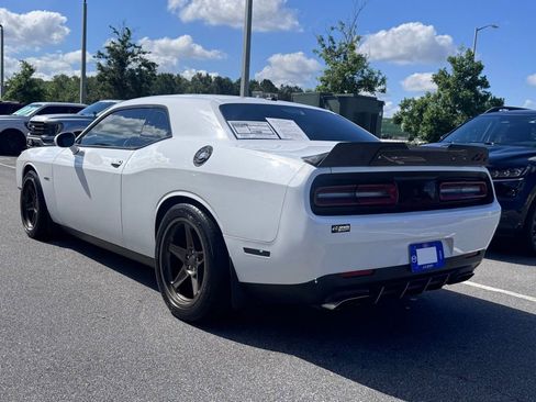 Used 2019 Dodge Challenger R/T RWD image 6