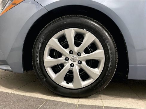 Certified 2025 Toyota Corolla LE FWD image 7