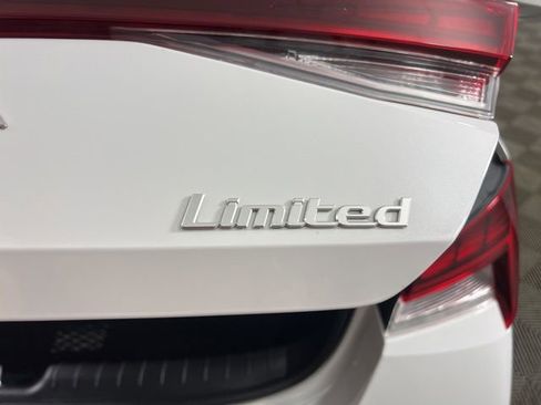 New 2026 Hyundai Elantra Limited image 6