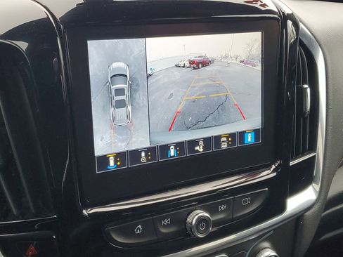 Used 2023 Chevrolet Traverse RS w/ LPO, Floor Liner Package image 18