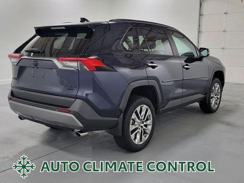 Used 2019 Toyota RAV4 Limited image 8