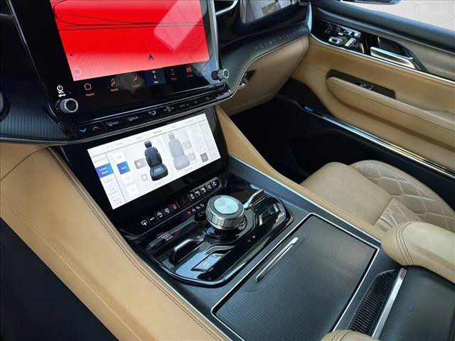 Used 2024 Jeep Grand Wagoneer Series III w/ Rear Seat Video Group 1 AWD/4WD image 23