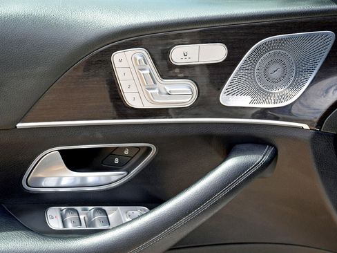 Used 2020 Mercedes-Benz GLE 350 image 8