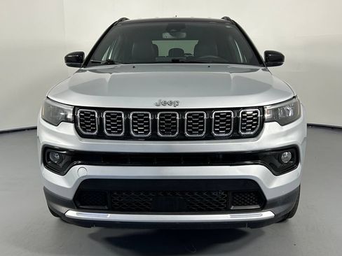 Used 2025 Jeep Compass Limited AWD/4WD image 2