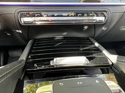 Used 2020 Mercedes-Benz GLE 450 4MATIC image 27