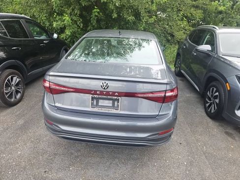 Certified 2025 Volkswagen Jetta S FWD image 5