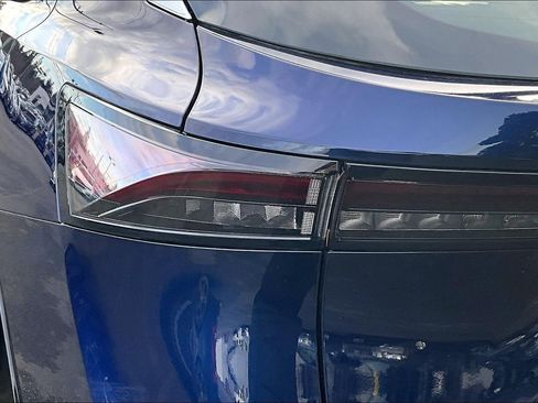 Used 2024 Nissan Ariya FWD image 22