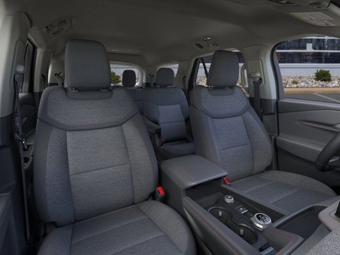 Used 2025 Ford Explorer Active image 10