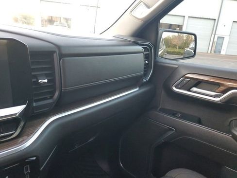 Used 2022 Chevrolet Silverado 1500 RST image 27