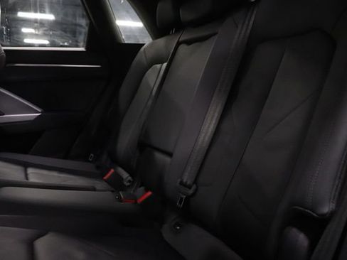 Used 2020 Audi Q3 2.0T Premium w/ Convenience Package AWD/4WD image 20