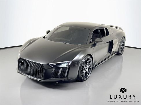 Used 2017 Audi R8 V10 plus image 4