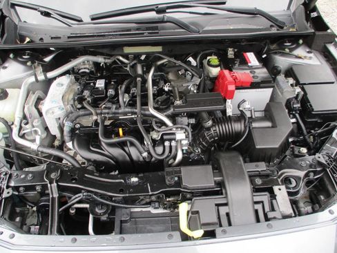 Used 2021 Nissan Sentra SV w/ SV Premium Package FWD image 8