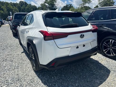 Used 2020 Lexus UX 200 w/ Premium Package FWD image 5