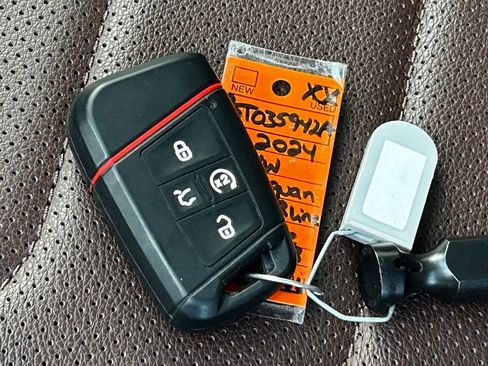 Used 2024 Volkswagen Tiguan SEL R-Line image 57