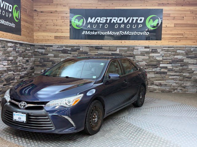 Used 2016 Toyota Camry XLE w/ Moonroof Package FWD image 12