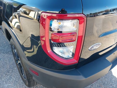 Used 2024 Ford Bronco Sport Outer Banks w/ Tech Package image 36