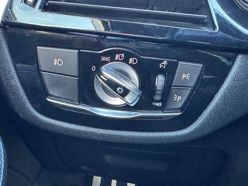 Used 2019 BMW 530i xDrive w/ M Sport Package image 23