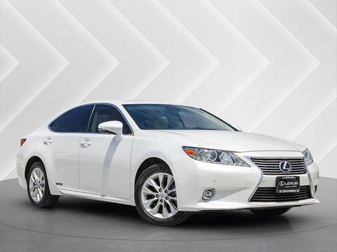 Used 2014 Lexus ES 300h w/ Luxury Package w/Bamboo Trim FWD image 1