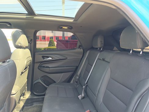 Used 2021 Chevrolet TrailBlazer RS w/ Sun and Liftgate Package AWD/4WD image 12