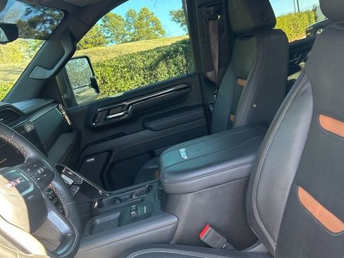 Used 2024 GMC Sierra 2500 AT4 w/ AT4 Premium Plus Package image 30