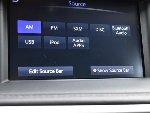 Used 2017 INFINITI QX30 AWD image 26