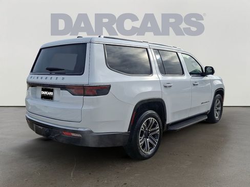 Used 2024 Jeep Wagoneer 4WD w/ Premium Group I image 7