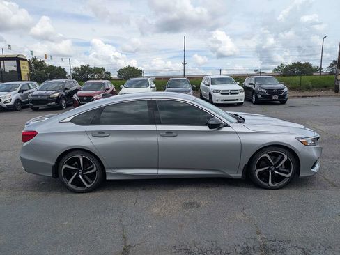 Used 2020 Honda Accord Sport image 4