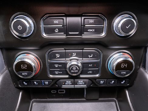 Used 2021 GMC Yukon XL SLT RWD image 21