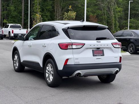 Used 2022 Ford Escape SE AWD/4WD image 7