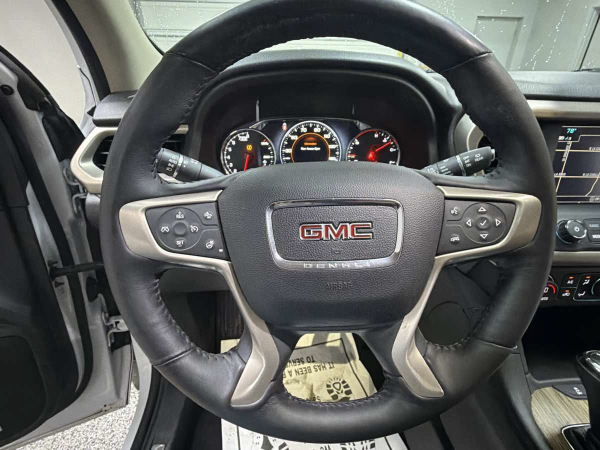 Used 2017 GMC Acadia Denali FWD image 15