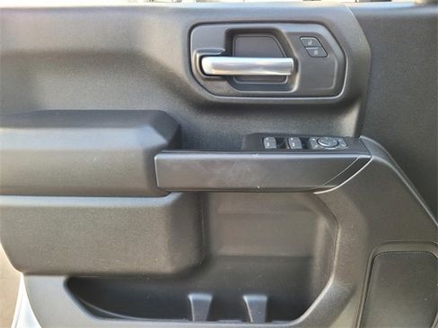 Used 2022 GMC Sierra 2500 Pro w/ Convenience Package image 18