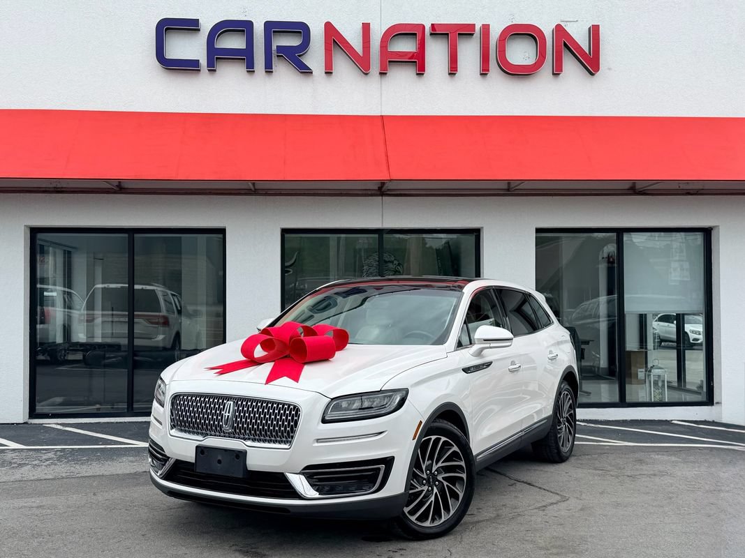 Used 2019 Lincoln Nautilus Reserve FWD image 2