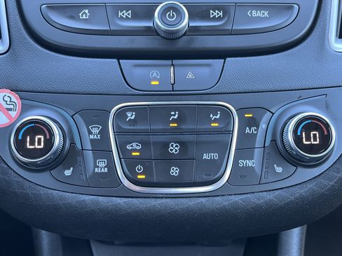 Used 2024 Chevrolet Malibu LT image 6