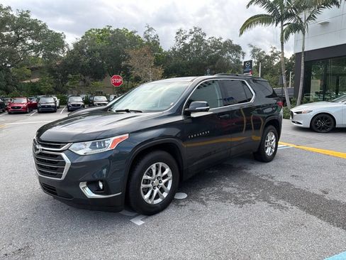 Used 2019 Chevrolet Traverse LT FWD image 12