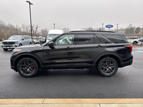 New 2026 Ford Explorer ST-Line image 12
