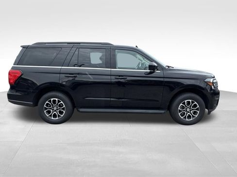Used 2024 Ford Expedition XLT AWD/4WD image 7