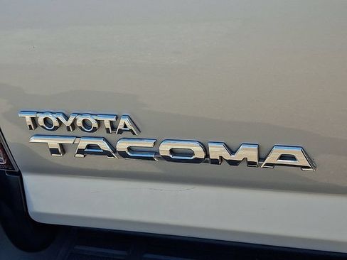 Used 2013 Toyota Tacoma 2WD Access Cab w/ SR5 Pkg image 29