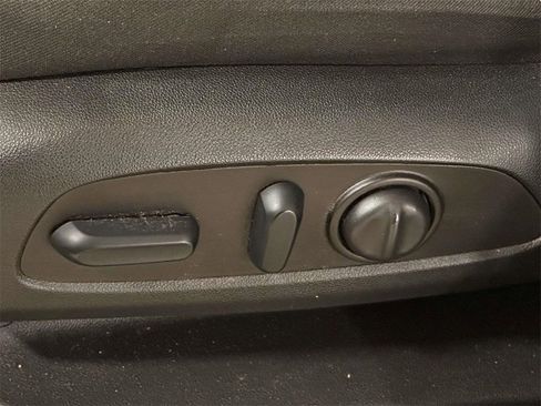 Used 2023 Chevrolet Equinox LT image 14