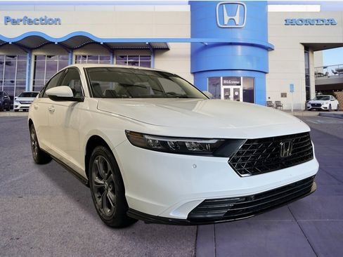 New 2026 Honda Accord EX-L image 9