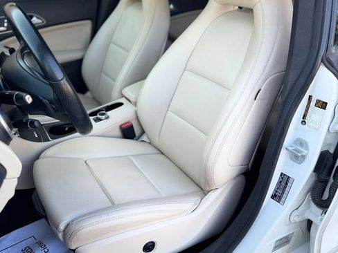 Used 2017 Mercedes-Benz CLA 250 image 41
