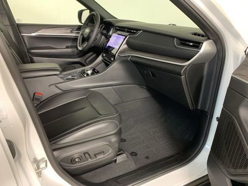 Used 2024 Jeep Grand Cherokee L Limited w/ Trailer Tow Package image 41