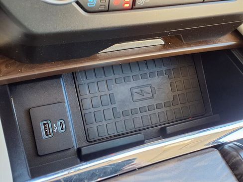 Used 2021 Ford Expedition Max Platinum image 9